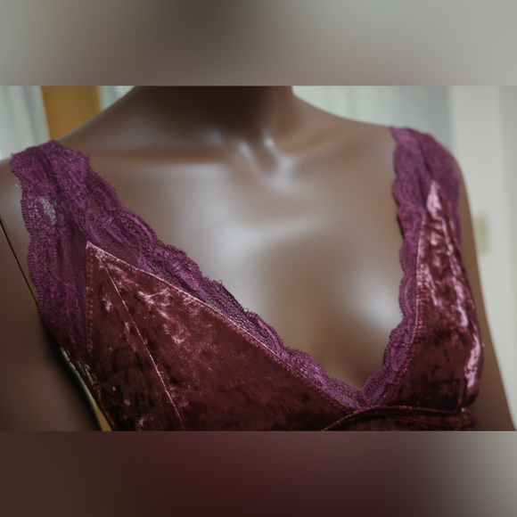 Free people Sexy VelveT pink Rose Chemise Slip Lace. excellent condition - Picture 3 of 7